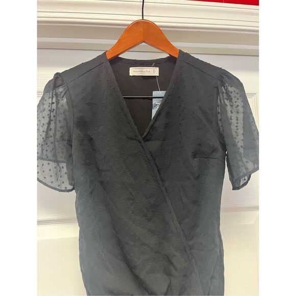 Abercrombie & Fitch Black Flutter Sleeve Swiss Dot Body Suit sz XS NWT - Picture 2 of 6